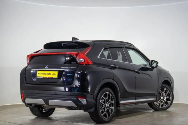 Mitsubishi Eclipse Cross 4 из 6