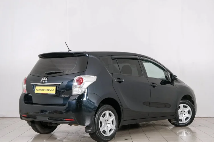 Toyota Verso 6 из 6