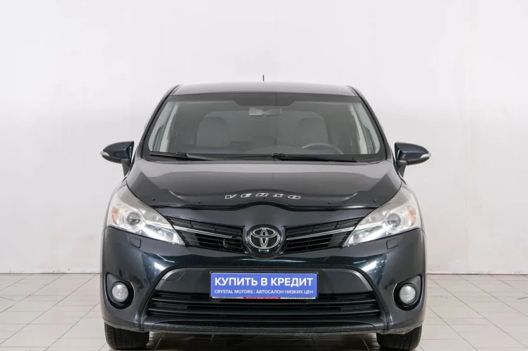 Toyota Verso 2 из 6