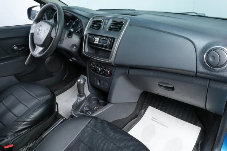 Renault Logan 14 из 16