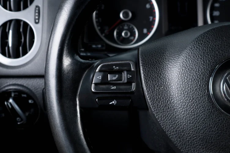 Volkswagen Tiguan 10 из 16