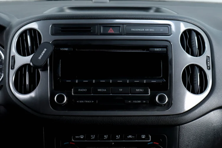 Volkswagen Tiguan 14 из 16