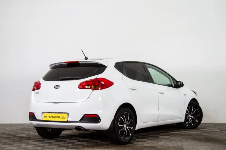 KIA cee'd 4 из 6