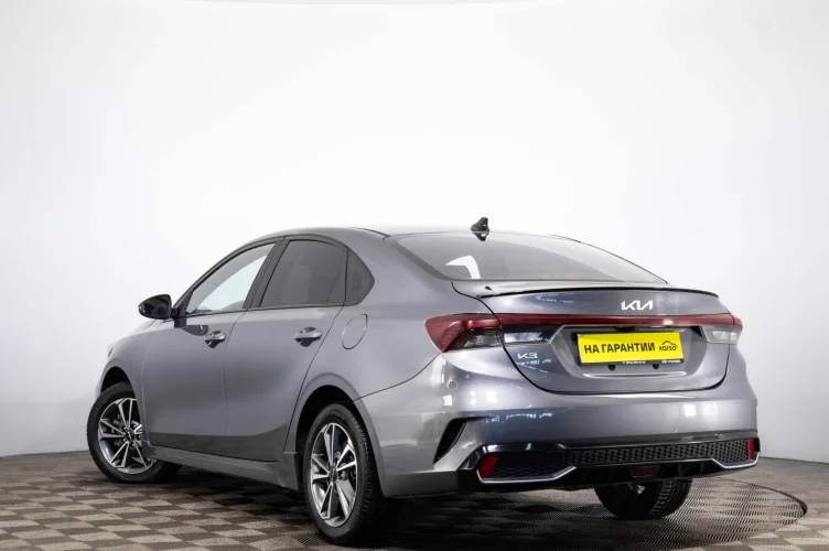 KIA K3 4 из 6