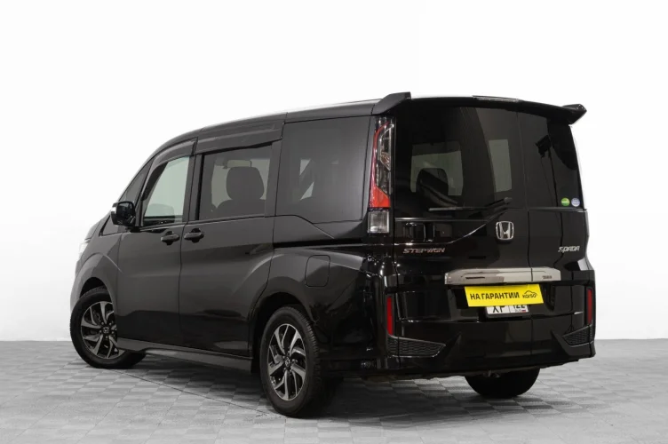 Honda Stepwgn 6 из 6