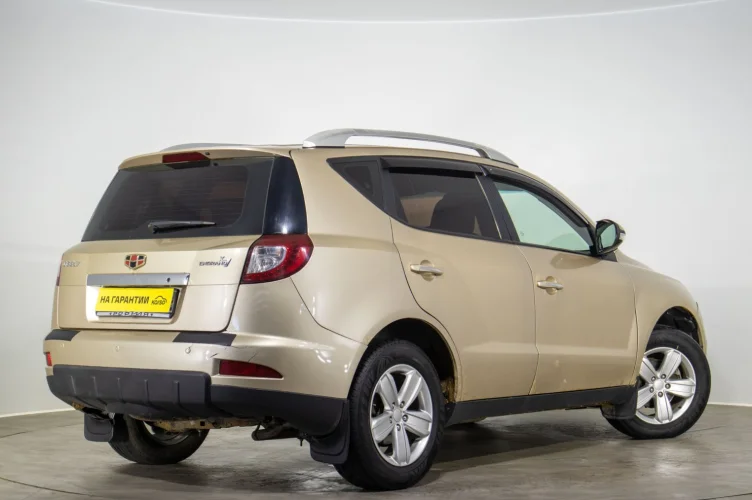 Geely Emgrand X7 4 из 6