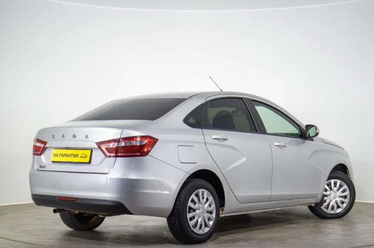 ВАЗ (LADA) Vesta 4 из 6
