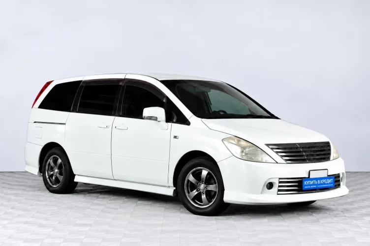 Nissan Presage 1 из 6
