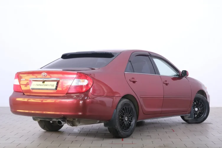 Toyota Camry 6 из 6