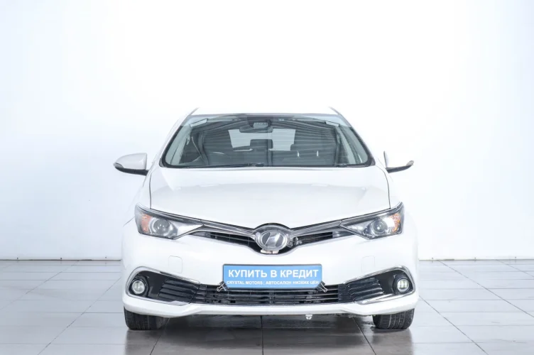 Toyota Auris 2 из 6