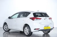Toyota Auris 6 из 19