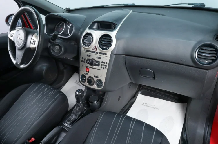 Opel Corsa 14 из 14
