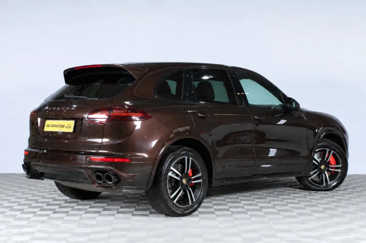 Porsche Cayenne Turbo 6 из 6