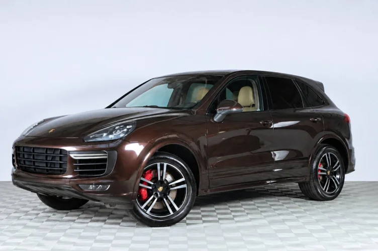 Porsche Cayenne Turbo 3 из 6