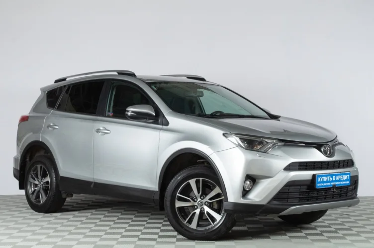 Toyota RAV4 1 из 6