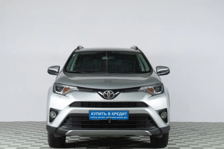 Toyota RAV4 2 из 6