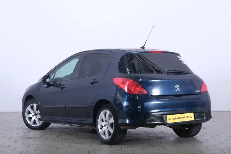 Peugeot 308 4 из 6