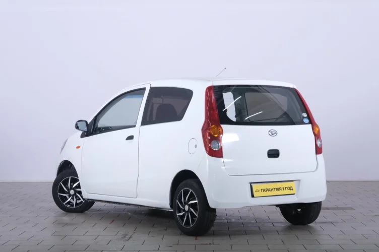 Daihatsu Mira 4 из 6