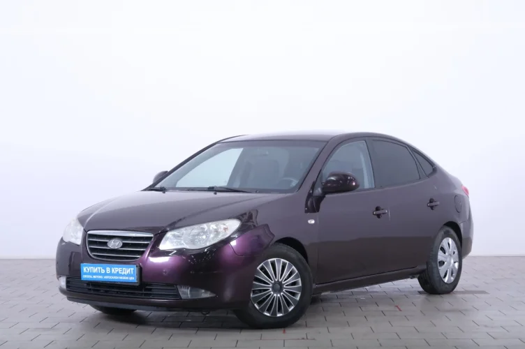 Hyundai Elantra 3 из 6