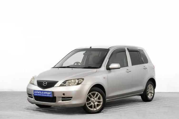 Mazda Demio 3 из 6