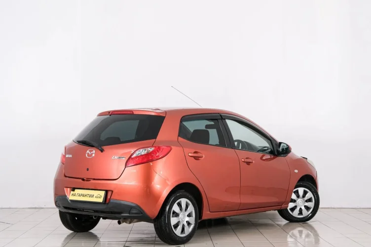 Mazda Demio 6 из 6