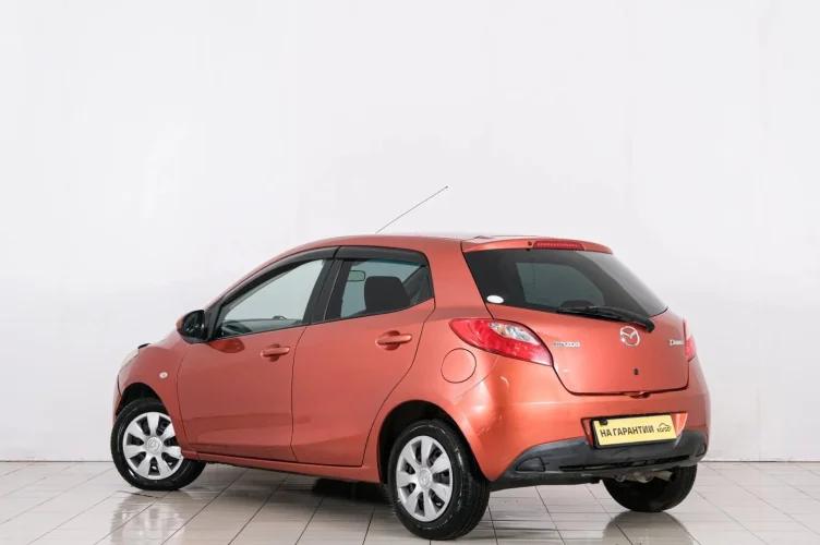 Mazda Demio 4 из 6