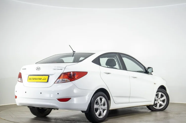 Hyundai Solaris 4 из 6