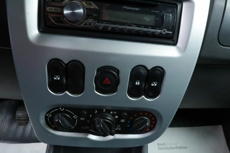 Renault Logan 10 из 14
