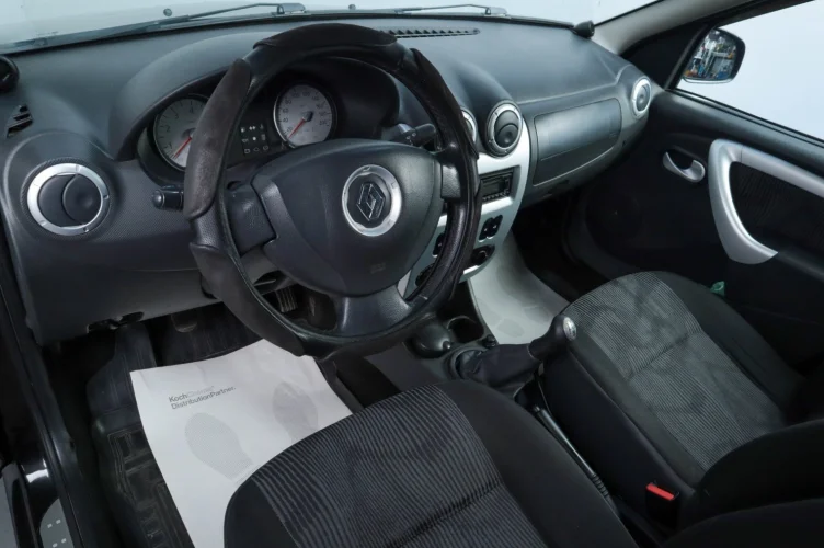 Renault Logan 7 из 14