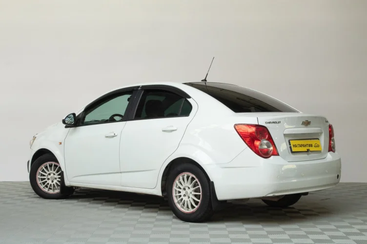 Chevrolet Aveo 4 из 6