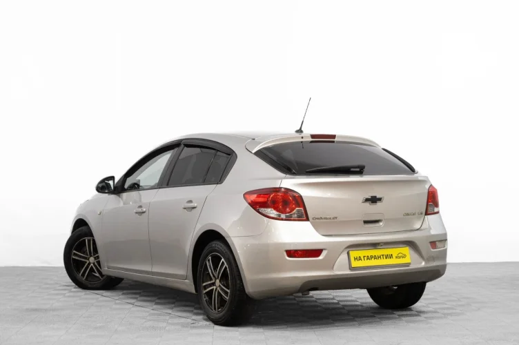 Chevrolet Cruze 6 из 6