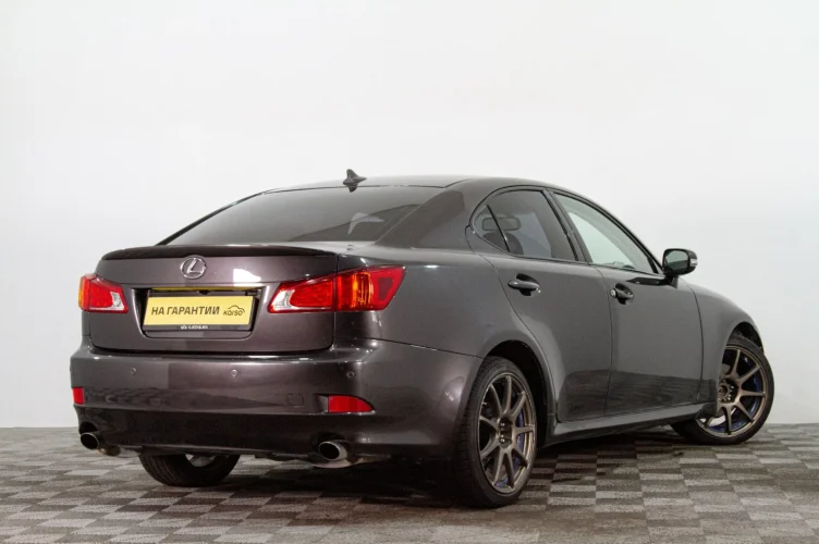 Lexus IS 4 из 6