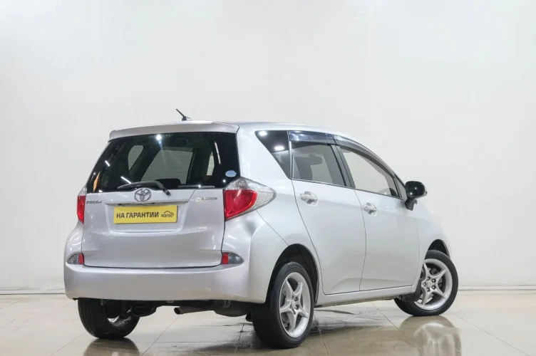 Toyota Ractis 6 из 6