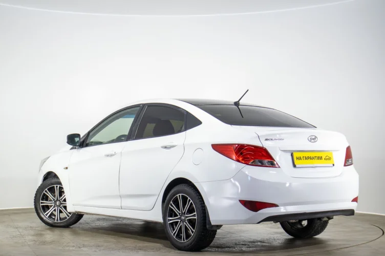 Hyundai Solaris 6 из 6