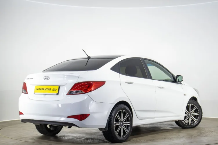 Hyundai Solaris 4 из 6