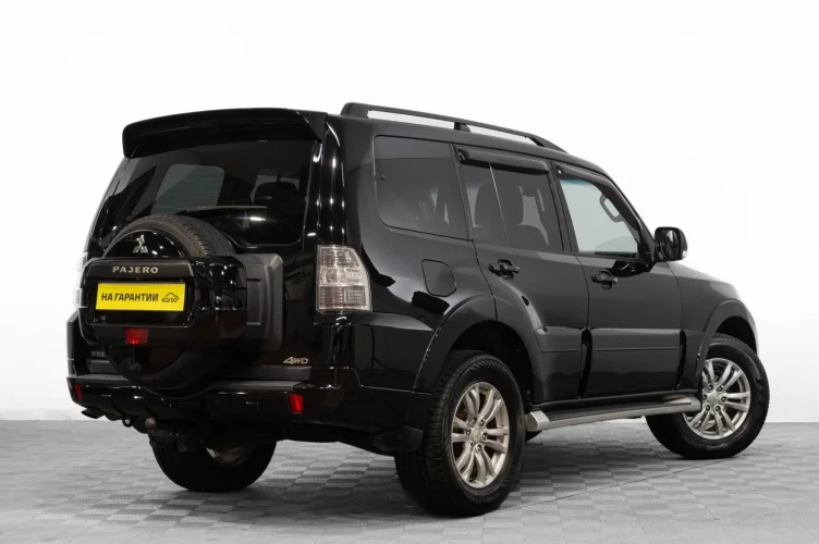 Mitsubishi Pajero 4 из 6