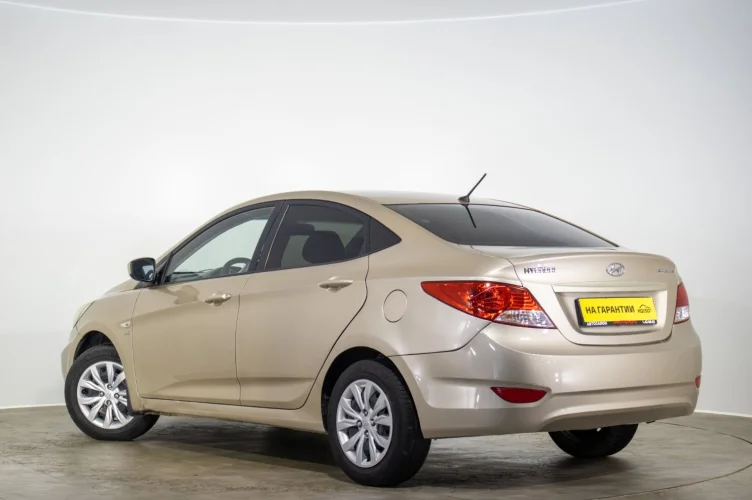 Hyundai Solaris 6 из 6