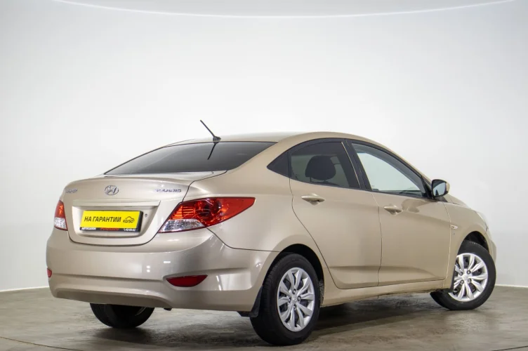 Hyundai Solaris 4 из 6