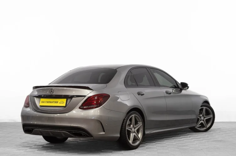 Mercedes-Benz C-класс 4 из 6