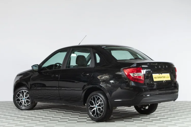 ВАЗ (LADA) Granta 4 из 6