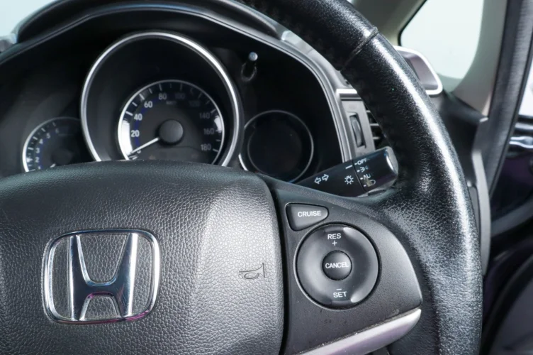 Honda Fit 6 из 12