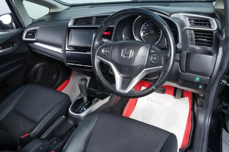 Honda Fit 4 из 12