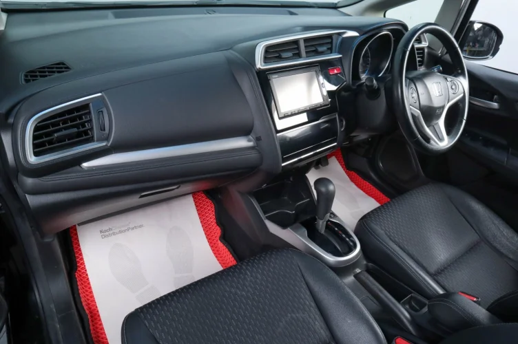 Honda Fit 11 из 12
