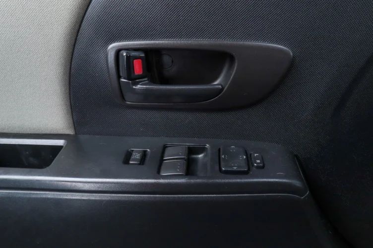 Mazda 5 8 из 17