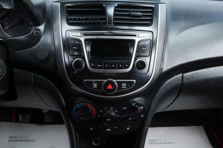 Hyundai Solaris 13 из 17