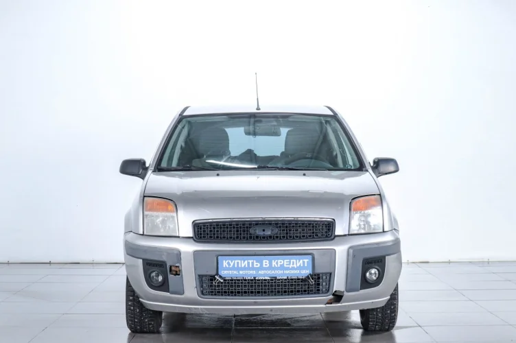 Ford Fusion 2 из 6