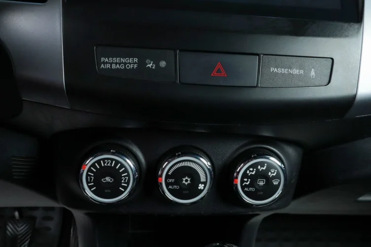 Mitsubishi Outlander 14 из 17