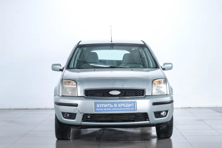 Ford Fusion 2 из 6