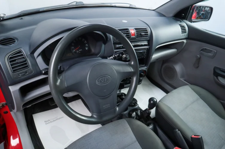 KIA Picanto 7 из 12