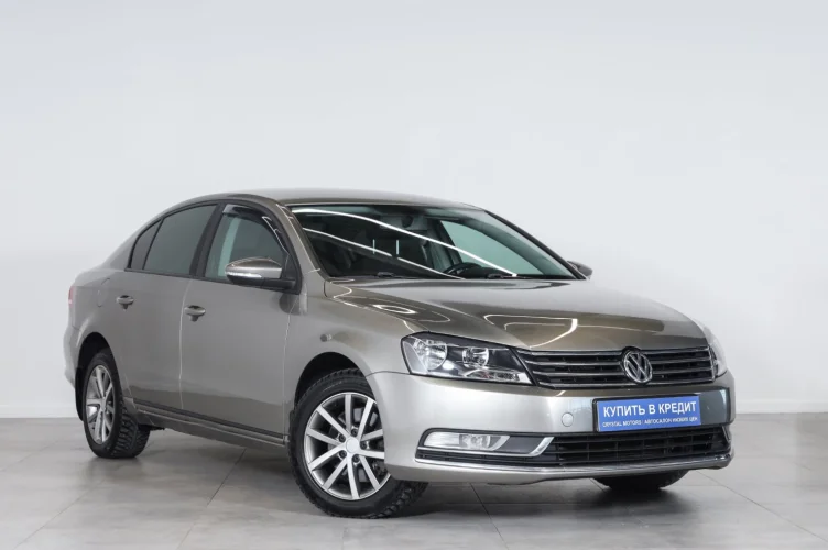 Volkswagen Passat 1 из 6